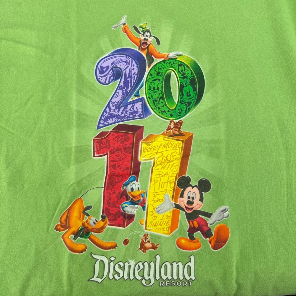 Disney Disneyland Resort 2011 Mickey Mouse Lime Green Hanes Beefy Shirt Mens XL - Picture 2 of 8